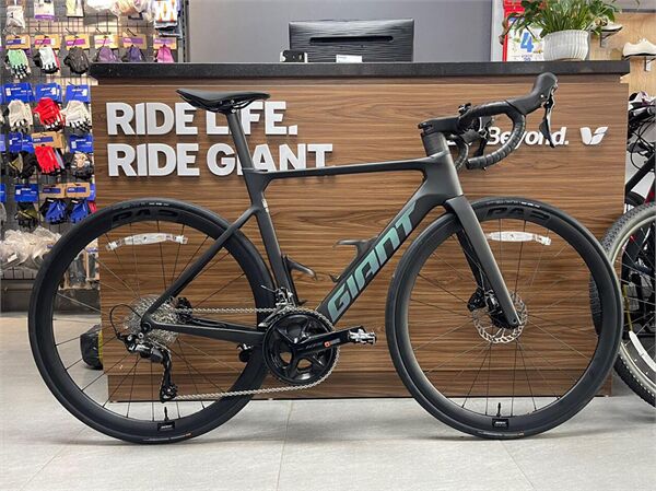 Xe đạp đua Giant PROPEL ADV 2-NJ 2024***